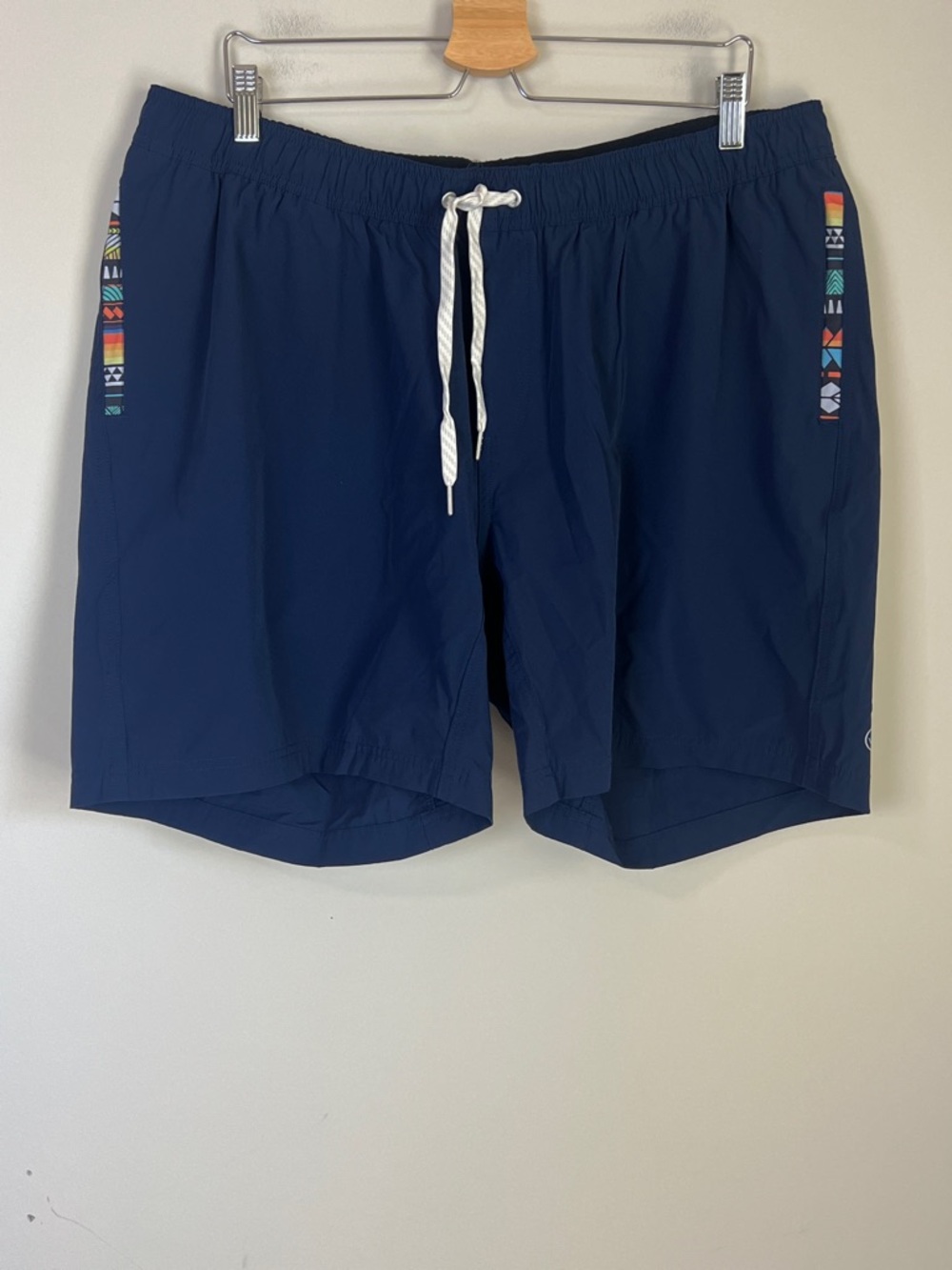 WOWIE NOMAD 3.0 Hybrid Shorts Mens XXL Aztec Trim Pocket Linerless 7"